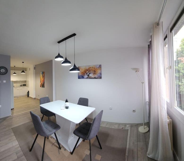 City Center Apt Wfree P Σκόπια Εξωτερικό φωτογραφία